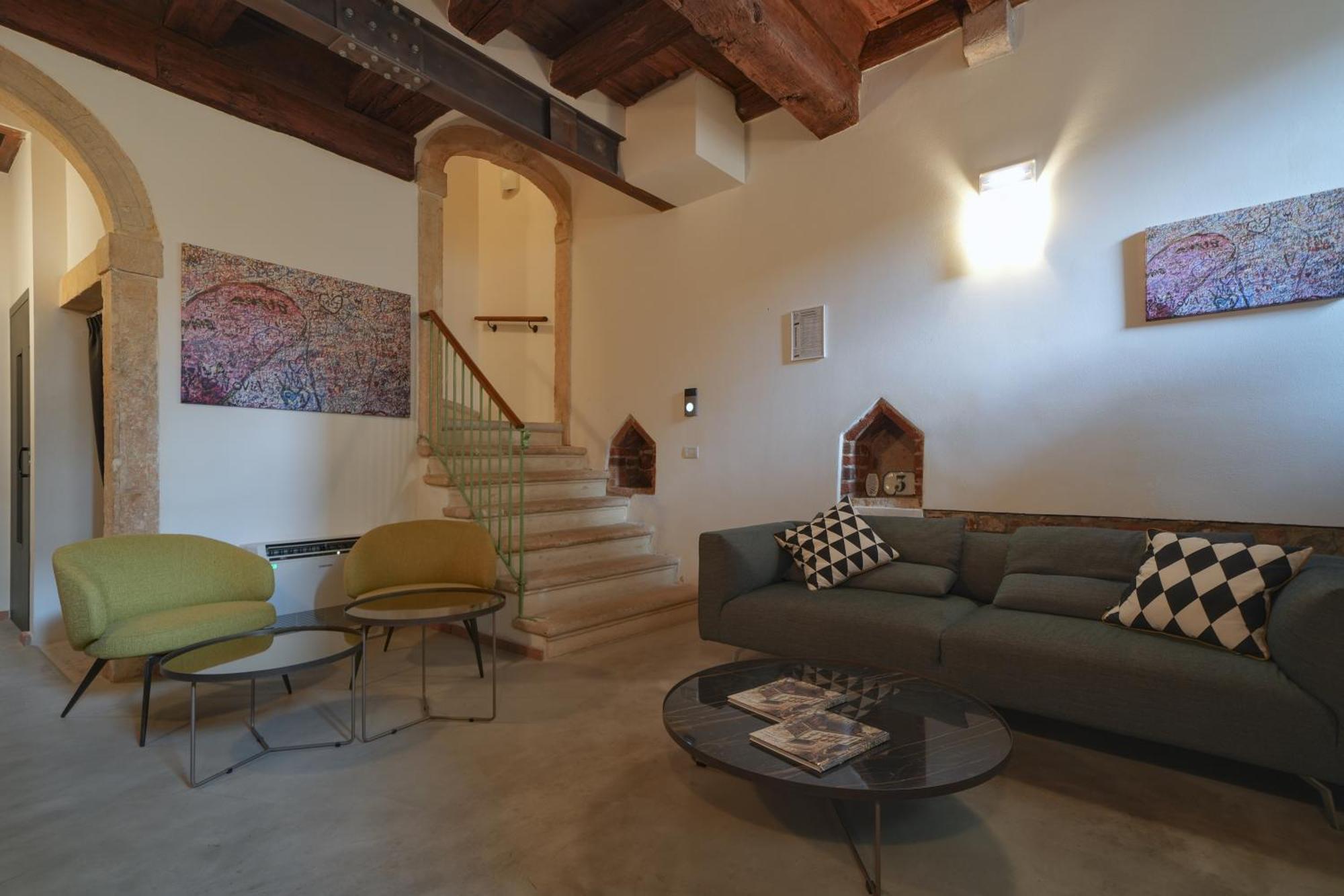 Palazzo Di Giulietta - Juliet'S Palace Верона Экстерьер фото